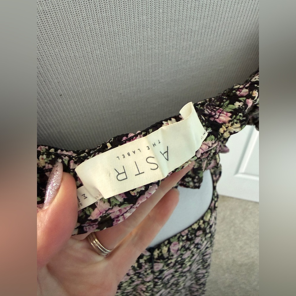 Astr Floral Black Maxi Dress with Pink Bouquet Print Puff Sleeves Cut Out M - Picture 9 of 9